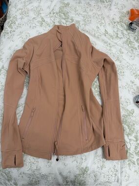 Lululemon define jacket size 8 pink clay